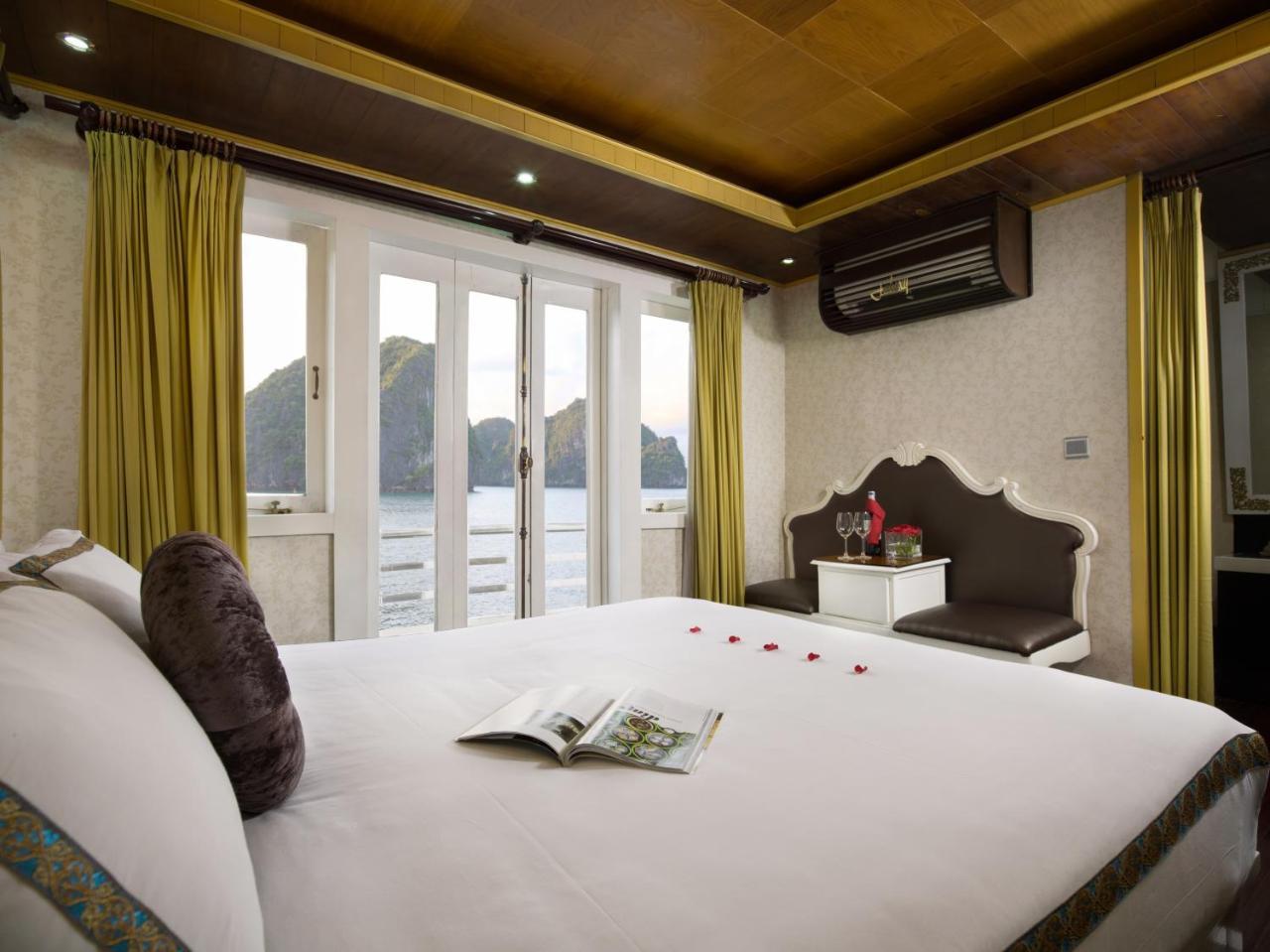 Majestic Halong Cruise Hotel Ha Long Esterno foto